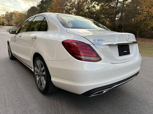 2018 Mercedes-Benz C-Class C 300 4dr Sedan