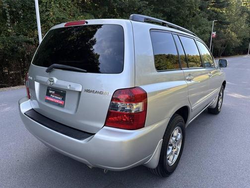 2005 Toyota Highlander Base