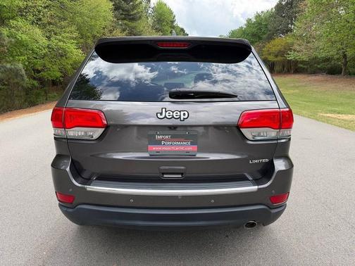 Granite Crystal Metallic Clearcoat 2015 Jeep Grand Cherokee Limited