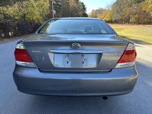 2005 Toyota Camry XLE V6