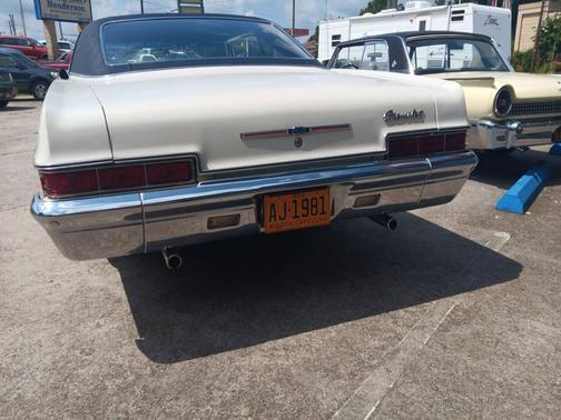 1966 Chevrolet Impala Base