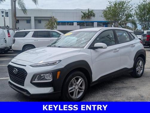 Chalk White 2019 Hyundai KONA SE