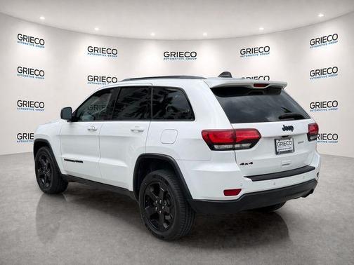 Bright White Clearcoat 2019 Jeep Grand Cherokee Laredo
