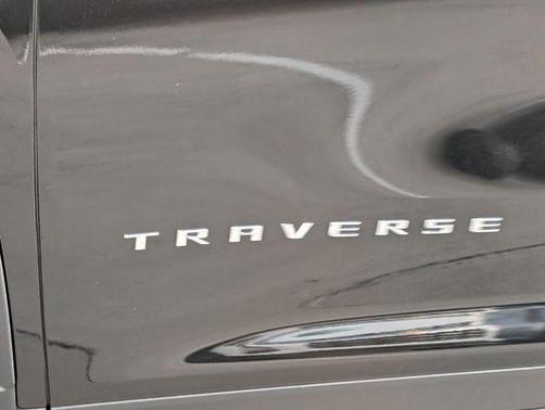 Mosaic Black Metallic 2026 Chevrolet Traverse LT