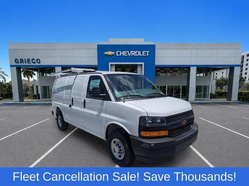 Summit White 2025 Chevrolet Express 2500 Work Van