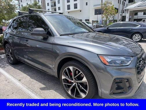 Daytona Gray Pearl Effect 2024 Audi SQ5 3.0T Premium Plus
