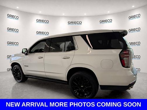 Iridescent Pearl Tricoat 2022 Chevrolet Tahoe Premier