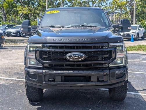 Black Metallic 2022 Ford F-250 Lariat