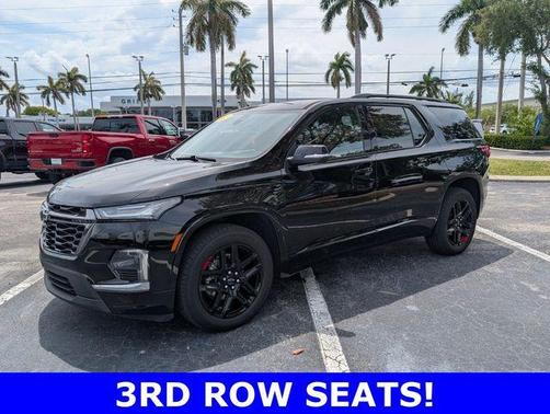 Mosaic Black Metallic 2023 Chevrolet Traverse Premier