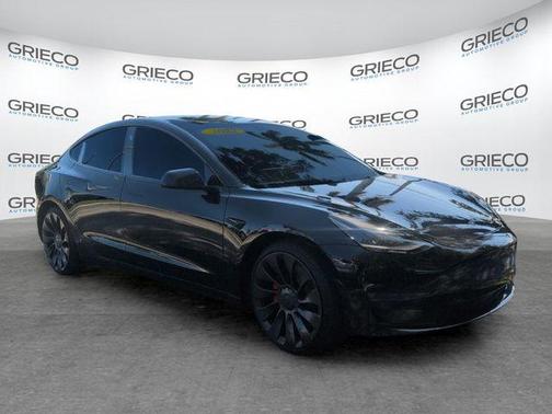 Black 2022 Tesla Model 3 Performance