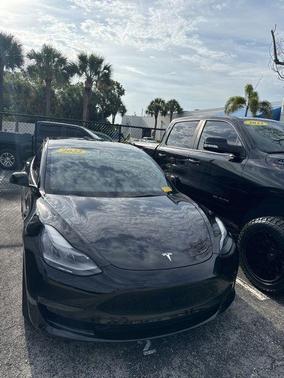 Black 2022 Tesla Model 3 Performance