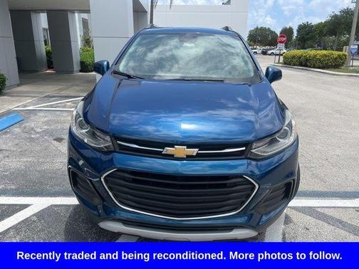 Pacific Blue Metallic 2020 Chevrolet Trax LT