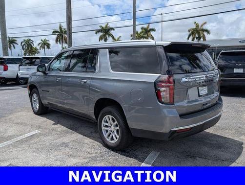 Satin Steel Metallic 2022 Chevrolet Suburban LT