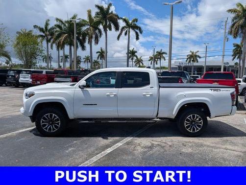 White 2022 Toyota Tacoma SR5