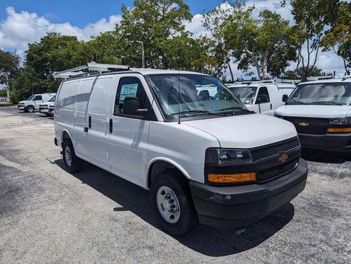 Summit White 2025 Chevrolet Express 2500 Work Van