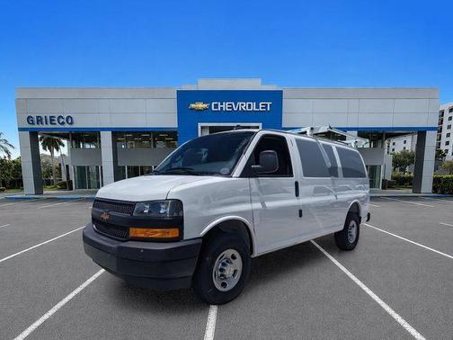 Summit White 2025 Chevrolet Express 2500 Work Van