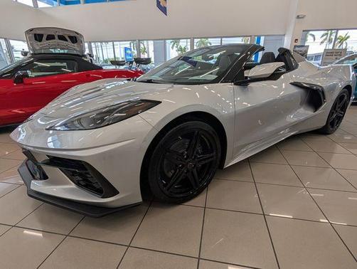 Blade Silver Metallic 2026 Chevrolet Corvette Stingray w/2LT