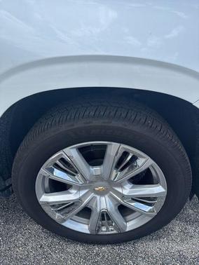 Iridescent Pearl Tricoat 2023 Chevrolet Tahoe High Country