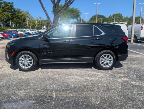 Mosaic Black Metallic 2024 Chevrolet Equinox LT