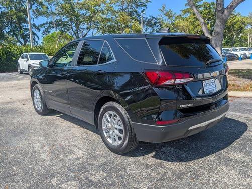 Mosaic Black Metallic 2024 Chevrolet Equinox LT