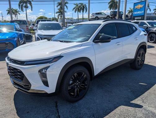 Summit White 2026 Chevrolet Trax ACTIV