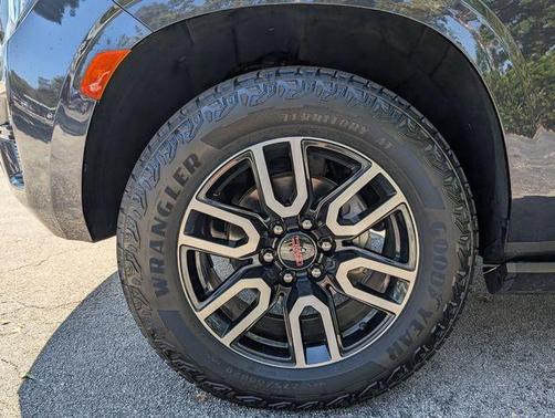 Titanium Rush Metallic 2023 GMC Yukon AT4
