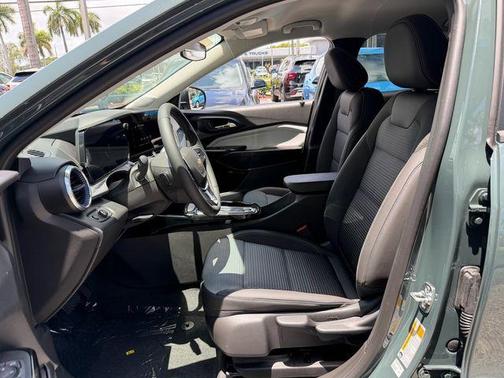 Cypress 2026 Chevrolet Trax LT