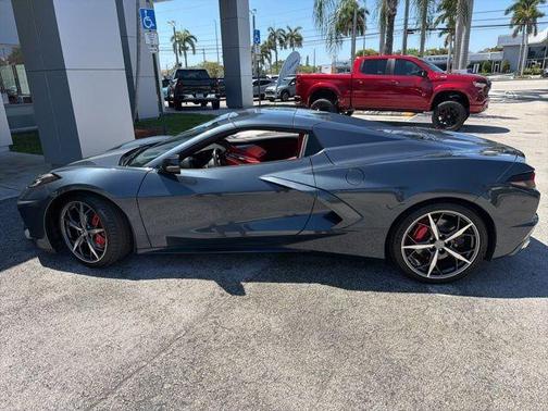 Shadow Gray Metallic 2021 Chevrolet Corvette Stingray w/2LT