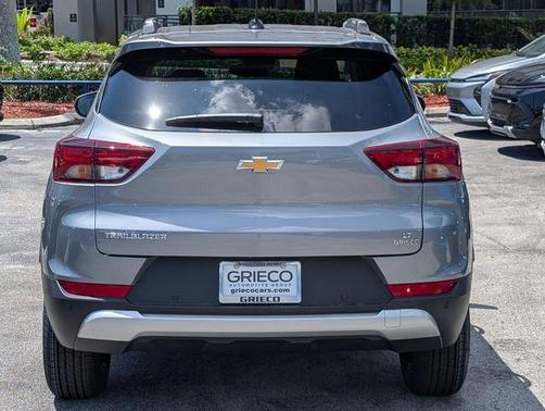 Sterling Gray Metallic 2026 Chevrolet Trailblazer LT