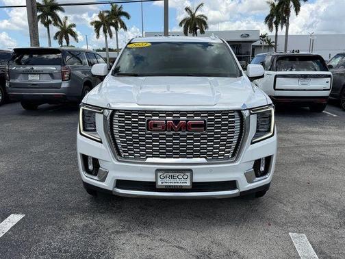 Summit White 2023 GMC Yukon Denali