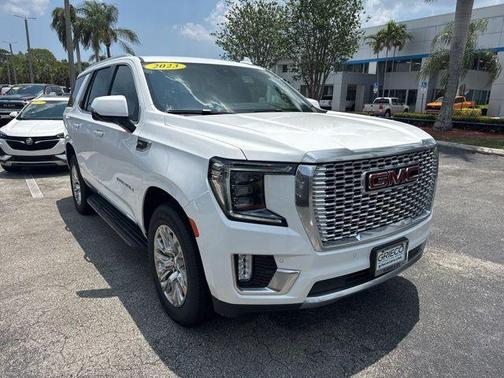 Summit White 2023 GMC Yukon Denali