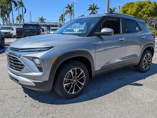 Sterling Gray Metallic 2026 Chevrolet Trailblazer LT