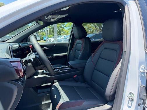 Polar White 2026 Chevrolet Equinox RS
