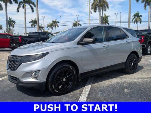 Silver Ice Metallic 2018 Chevrolet Equinox LS