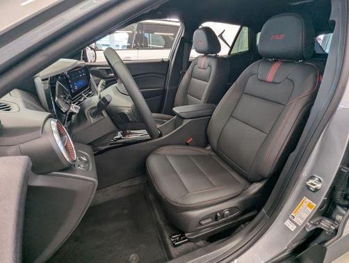 Sterling Gray Metallic 2026 Chevrolet Trax 2RS