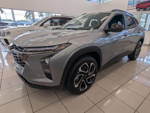 Sterling Gray Metallic 2026 Chevrolet Trax 2RS