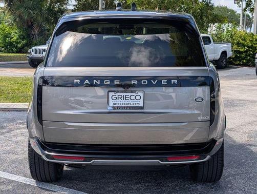 Silicon Silver 2023 Land Rover Range Rover P530 SE