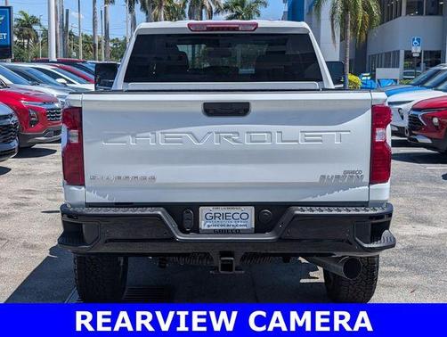 Summit White 2026 Chevrolet Silverado 2500 Custom