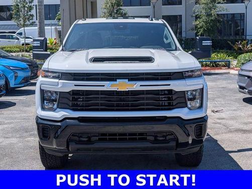 Summit White 2026 Chevrolet Silverado 2500 Custom