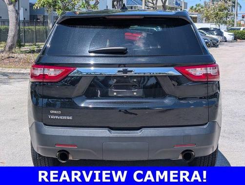 Mosaic Black Metallic 2020 Chevrolet Traverse LS