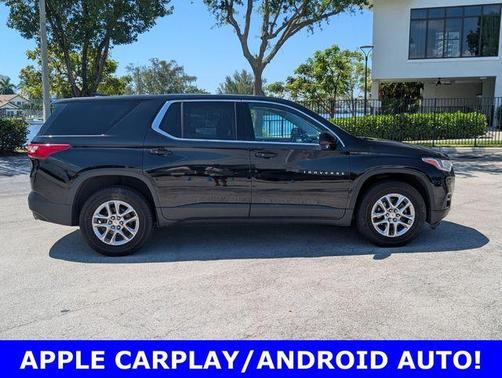 Mosaic Black Metallic 2020 Chevrolet Traverse LS
