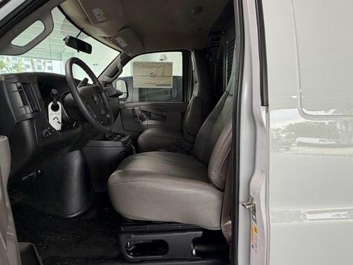Summit White 2025 Chevrolet Express 2500 Work Van