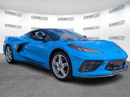 Rapid Blue 2022 Chevrolet Corvette Stingray w/3LT