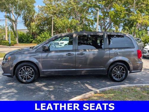 Granite Crystal Clearcoat Metallic 2018 Dodge Grand Caravan GT