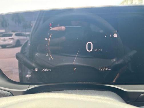 Moonstone Gray Metallic 2024 Buick Envista Preferred