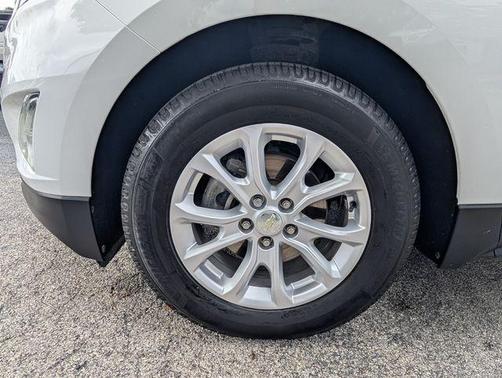 Summit White 2018 Chevrolet Equinox LS