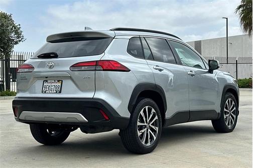 2023 Toyota Corolla Cross XLE