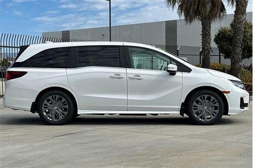2025 Honda Odyssey Touring