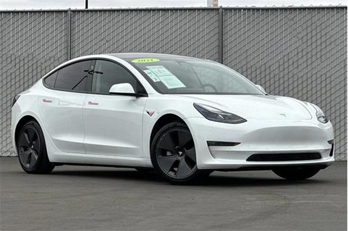 2021 Tesla Model 3 Standard Range Plus