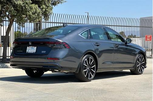 2025 Honda Accord Hybrid Touring